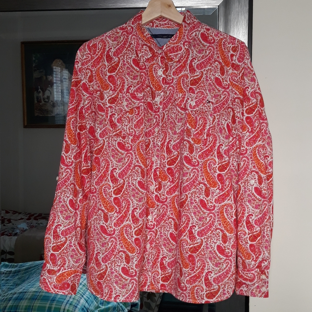 Tommy Hilfiger long sleeve shirt like new